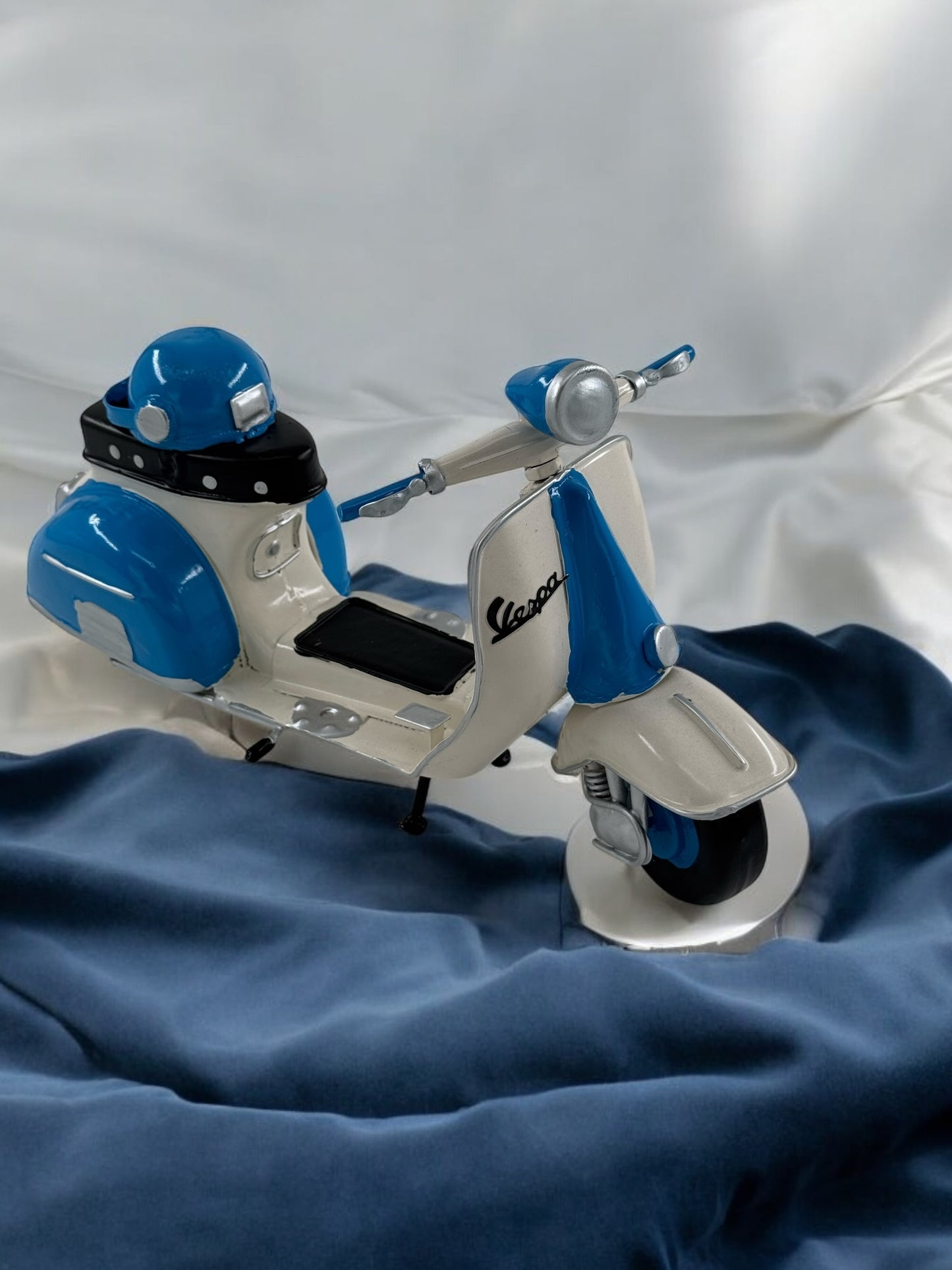 Metal Wespa Scooter 1048