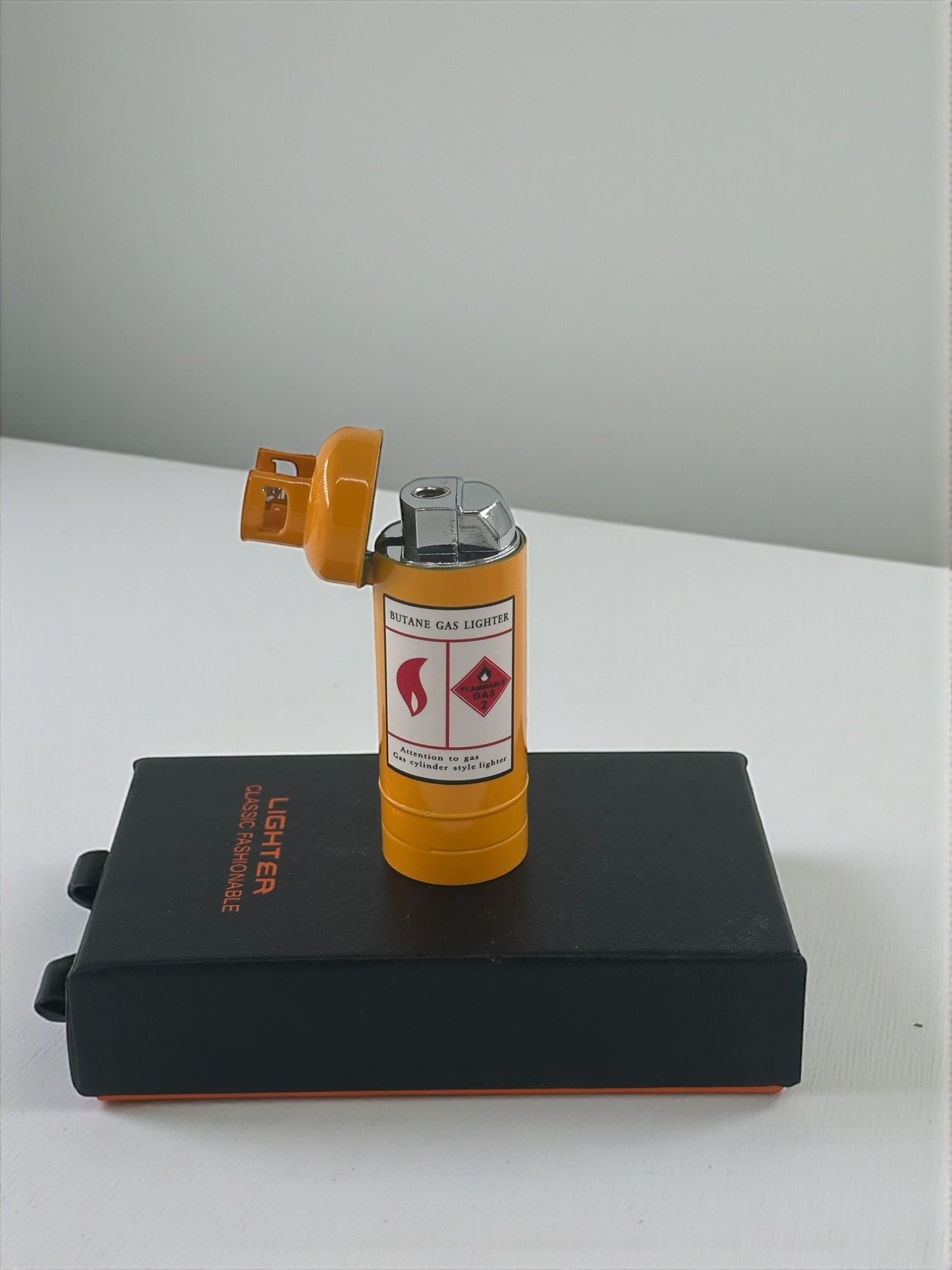 Tüp Şeklinde Renkli Alevli Pürmüzlü Çakmak