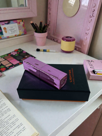 Lux Ruj Tasarımlı Kapaklı Gazlı Çakmak 8718