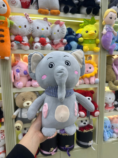 Göbekli Cepleri Olan Fil Peluş