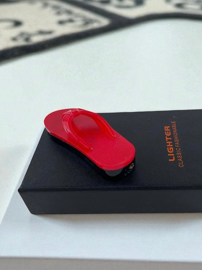 Parmak Arası Terlik Şeklinde Çakmak