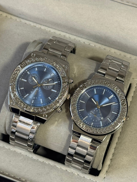 Kişiye Özel Kordonu İsim Yazılır Çelik Çift Saati Mavi Gümüş