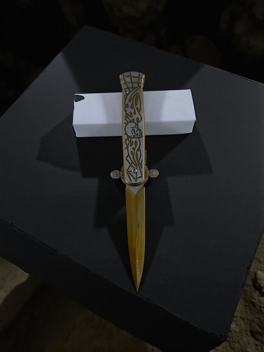 Kurukafa İşlemeli Hançer Çakı Altın