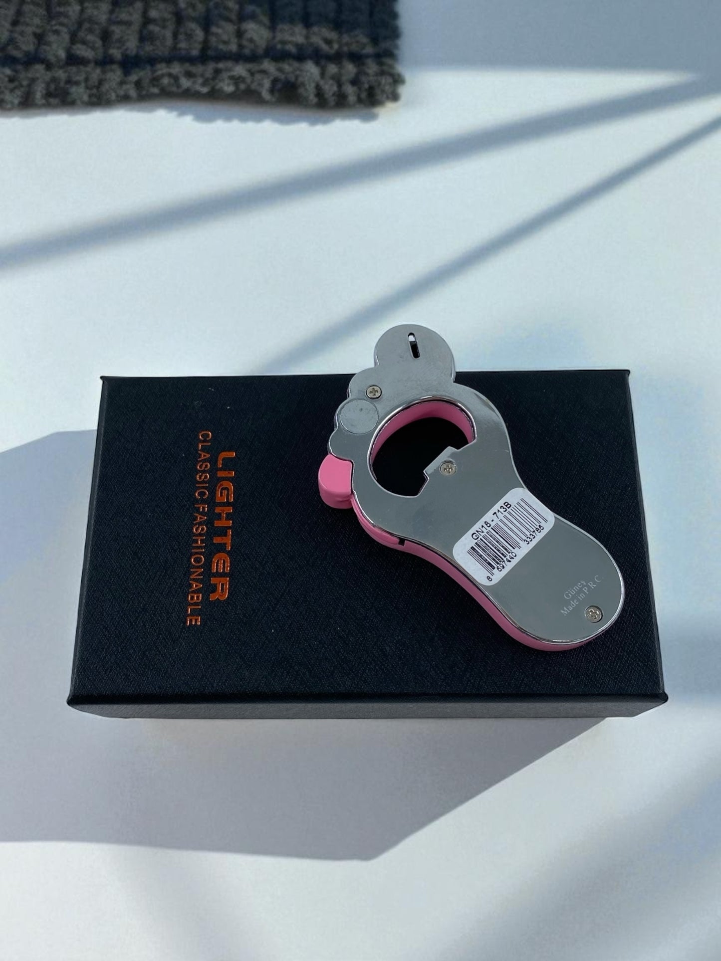 Ayak Şeklinde Çakmak Gazoz Açacağı