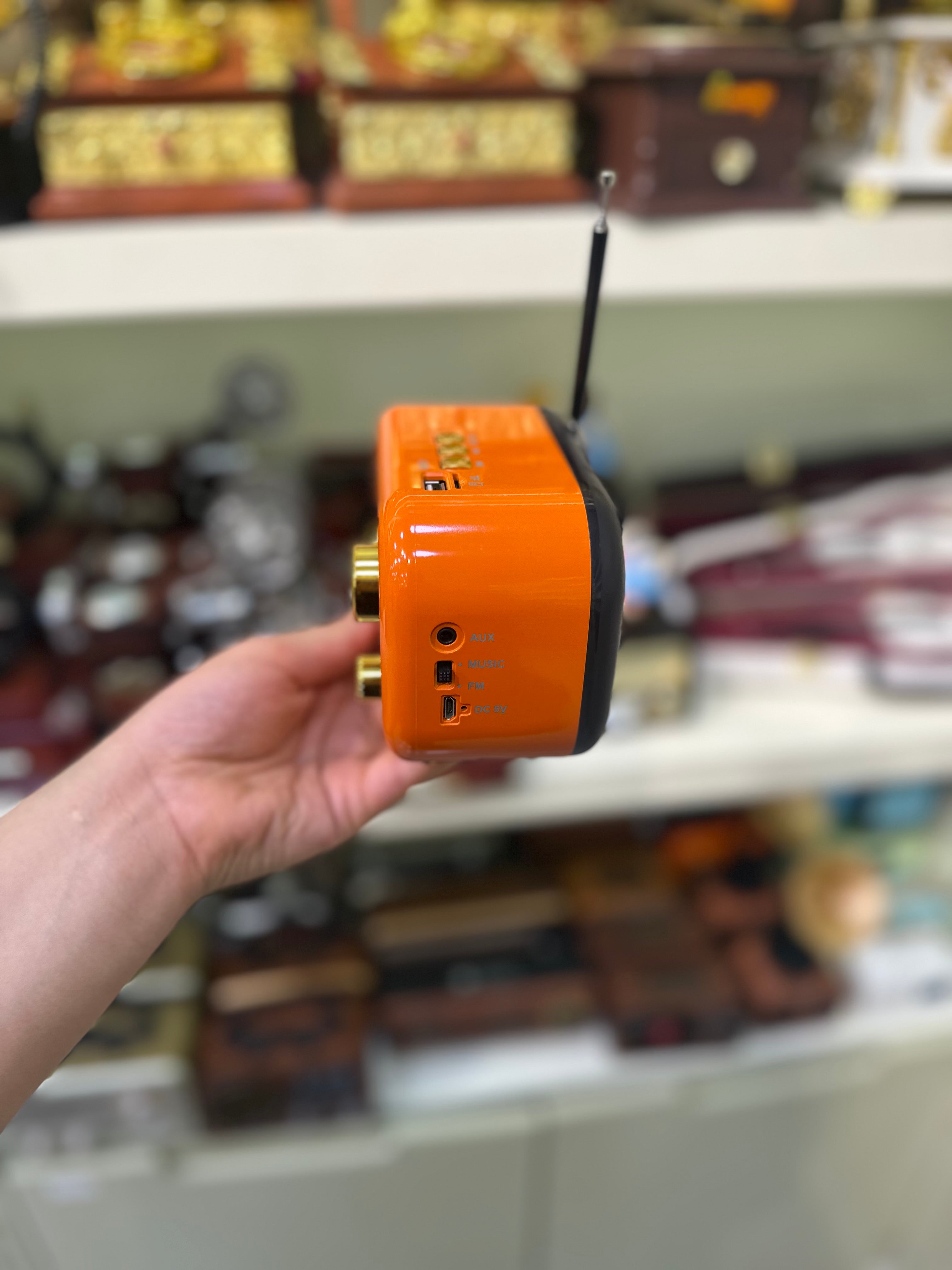 Nostaljik Bluetooth Bağlantılı Radyo