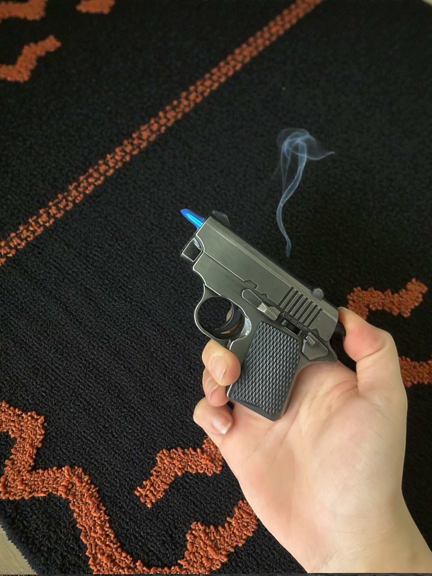 Tabanca Şeklinde Gazlı Çakmak