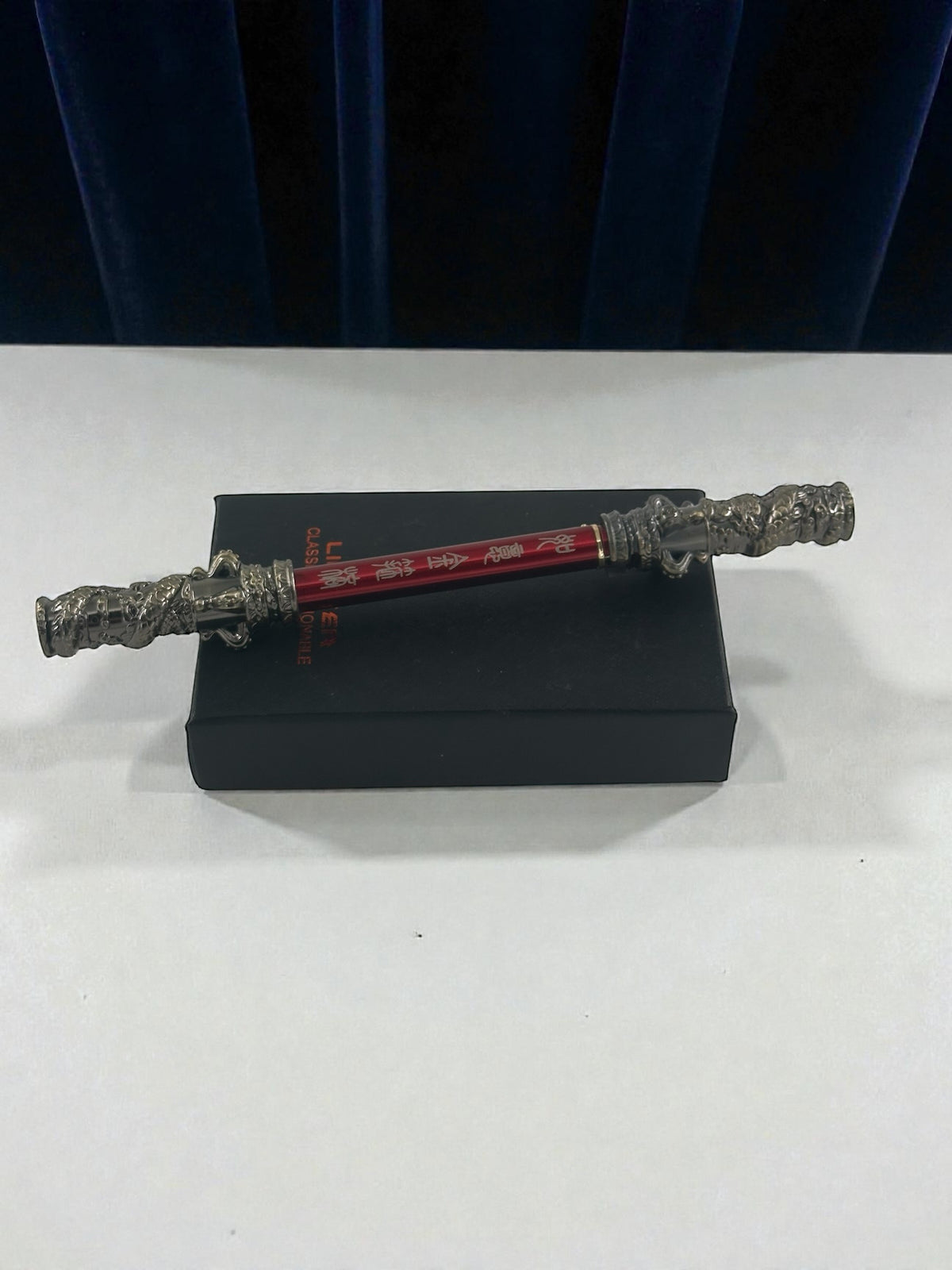 Kabartmalı Ejderha Figürlü Gazlı Çakmak
