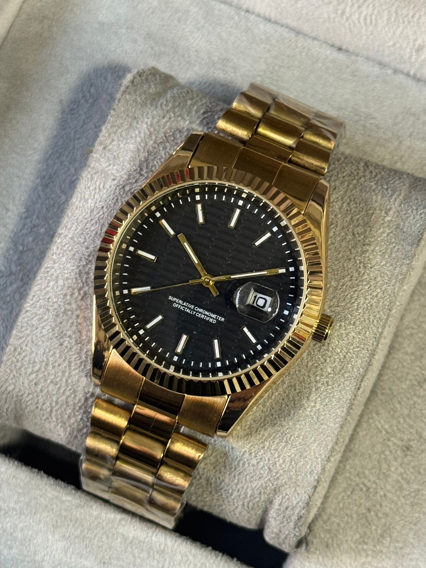 Kişiye Özel Kordonu İsim Yazılır Çelik Saat Siyah Altın