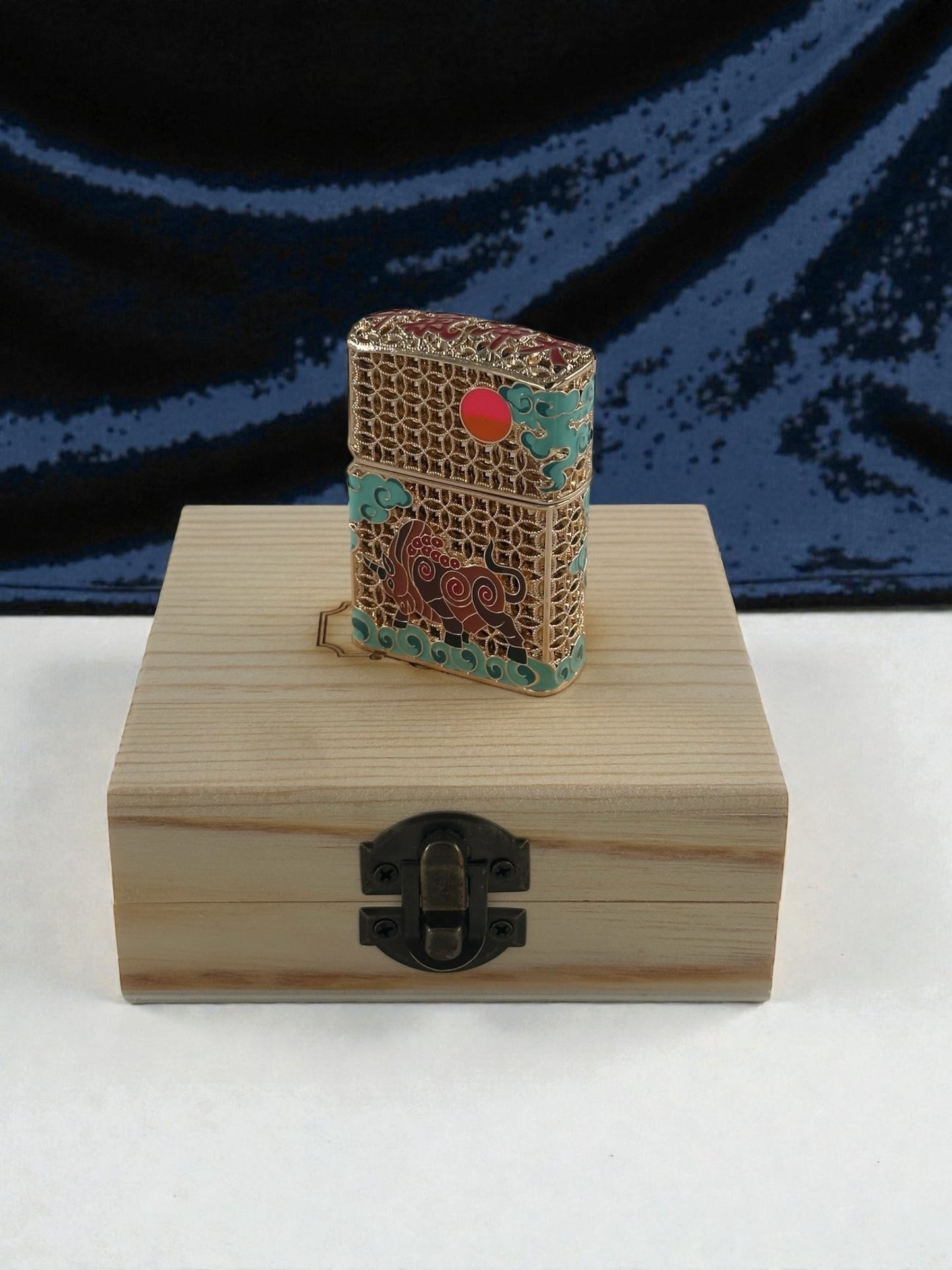 Chief İşlemeli Lüx Benzinli Çakmak