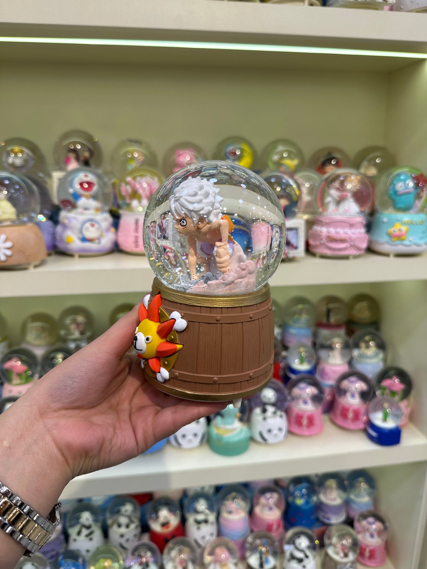 Büyük Boy Kar Küresi