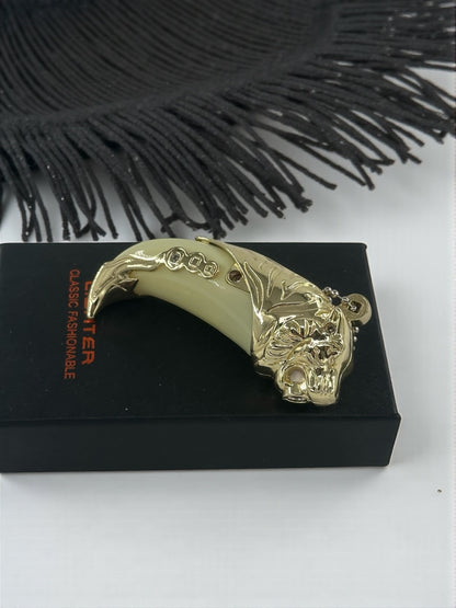 Kaplan Pençesi Şeklinde Işıklı Renkli Alevli Çakmak