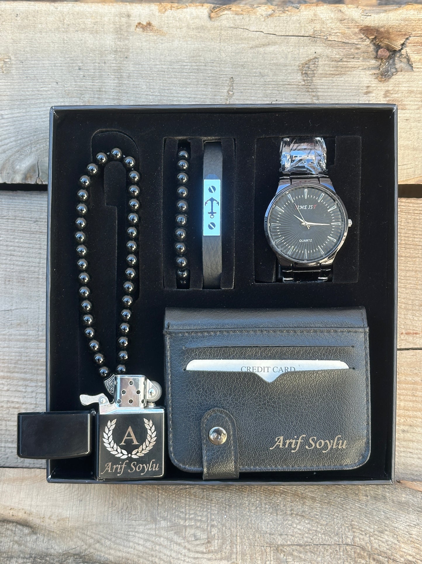 Lux Kordona İsim Yazılabilir Erkek Çakmaklı Saat Kombini