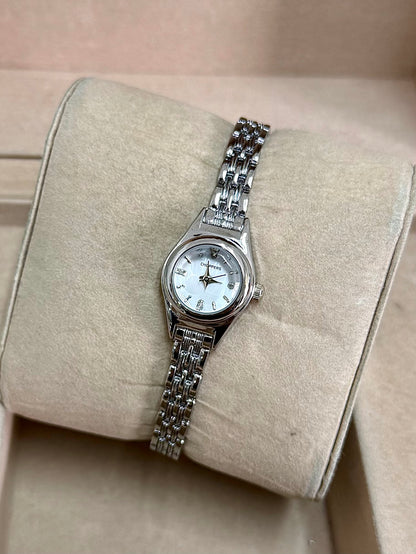 Kişiye Özel Kordonuna İsim Yazılır Kadın Saat Beyaz Gümüş