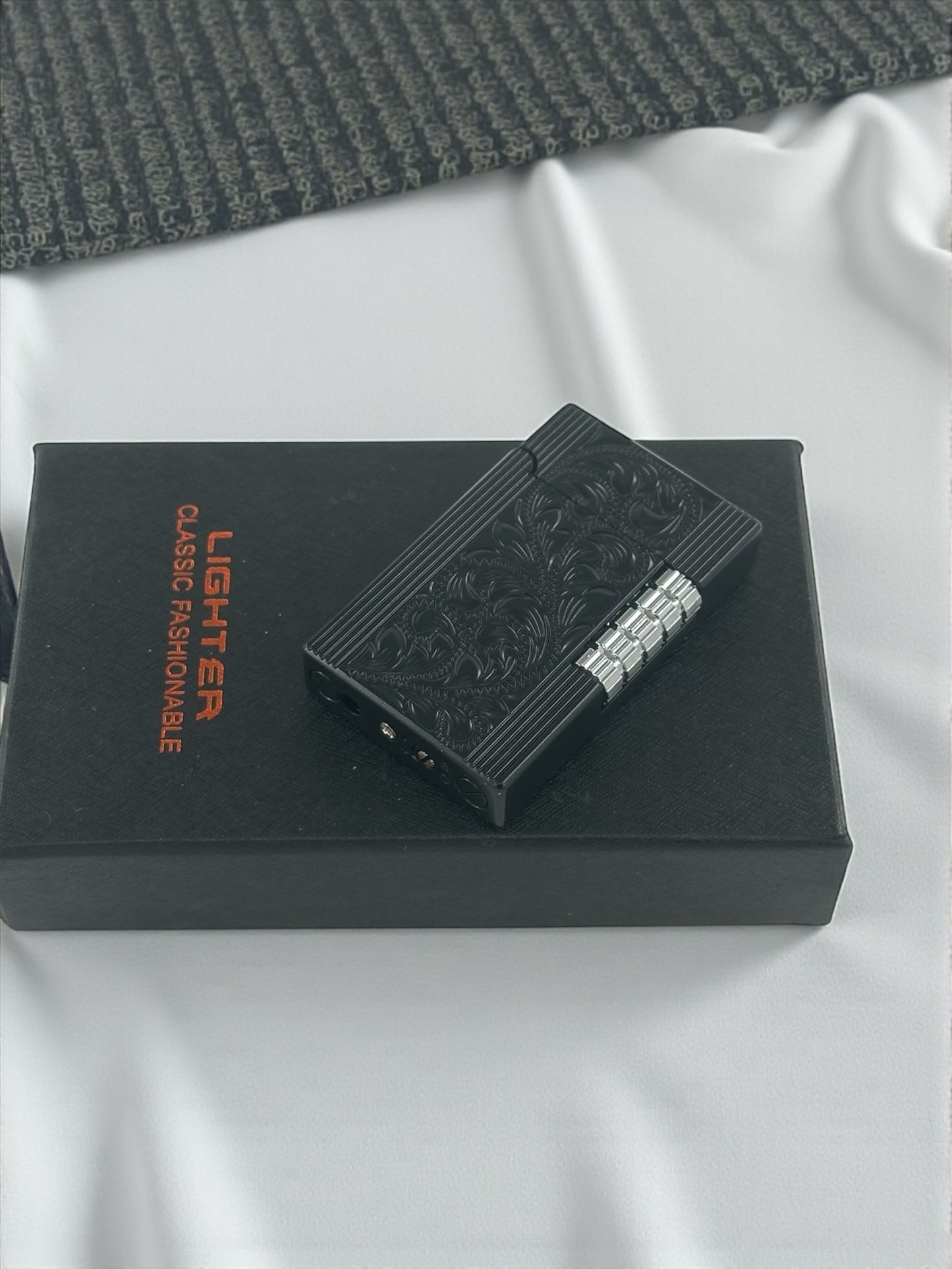 Lüx Kabartmalı Dupont Model Metal Çakmak