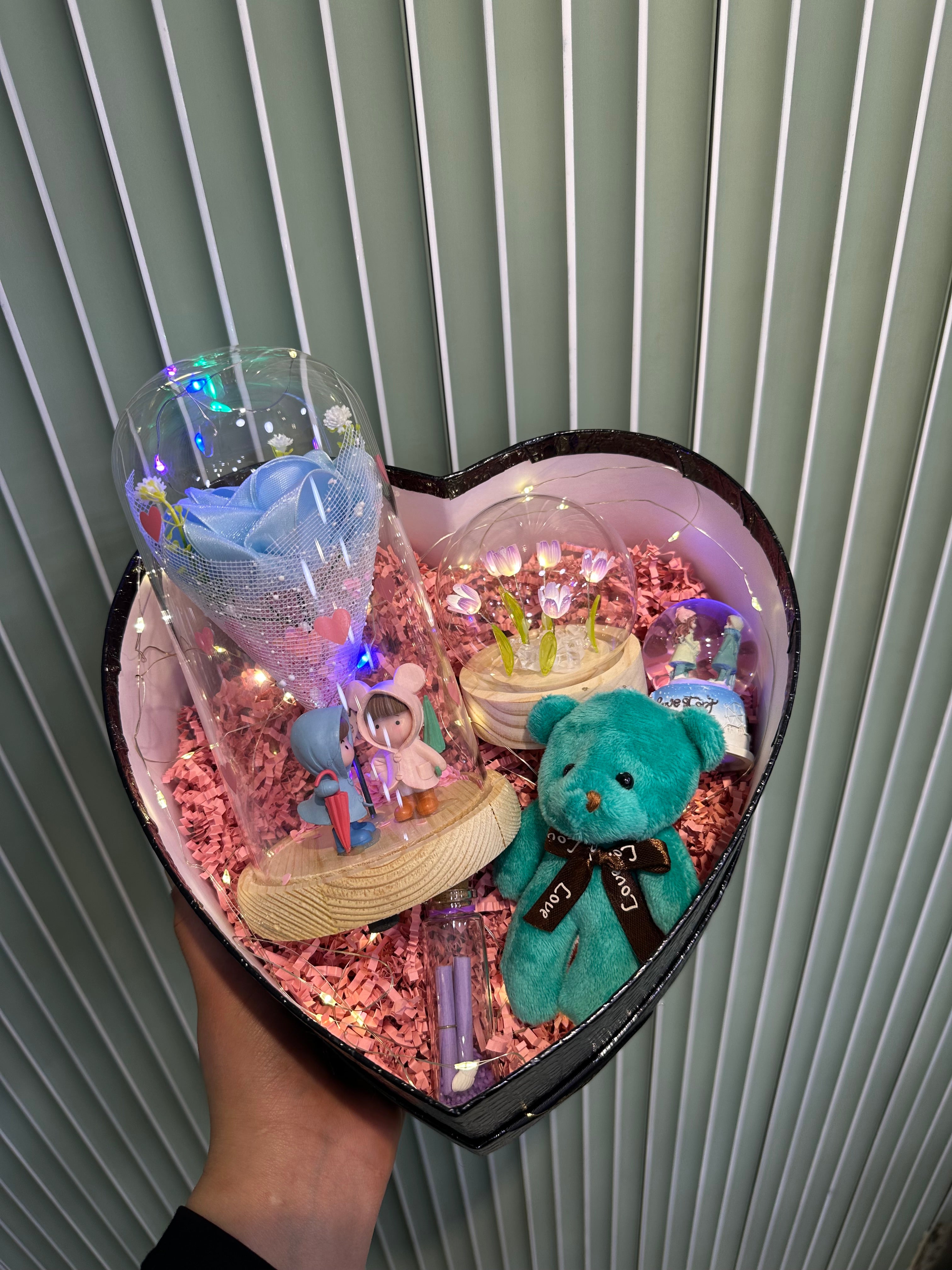 Dop Dolu renkli kutu