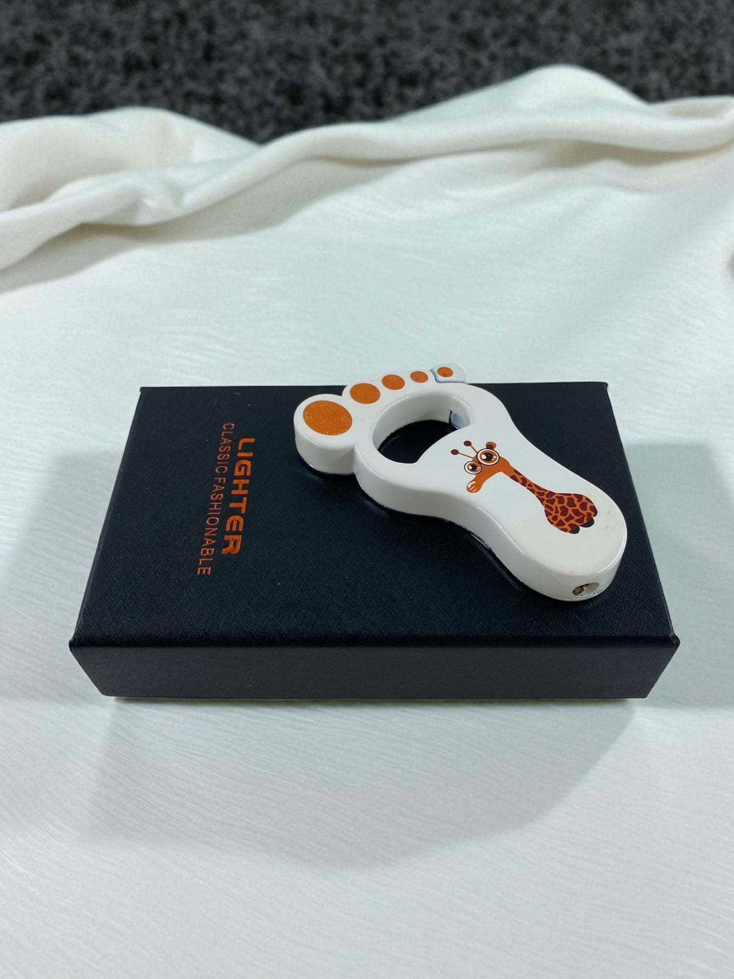 Ayak Şeklinde Çakmak Gazoz Açacağı