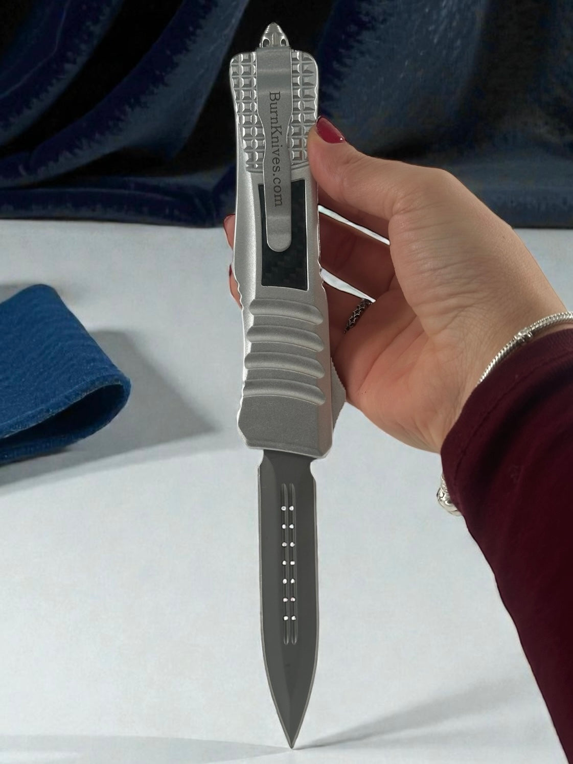 Kemere Takmalı Renkli İçten Çıkmalı Çakı Gümüş