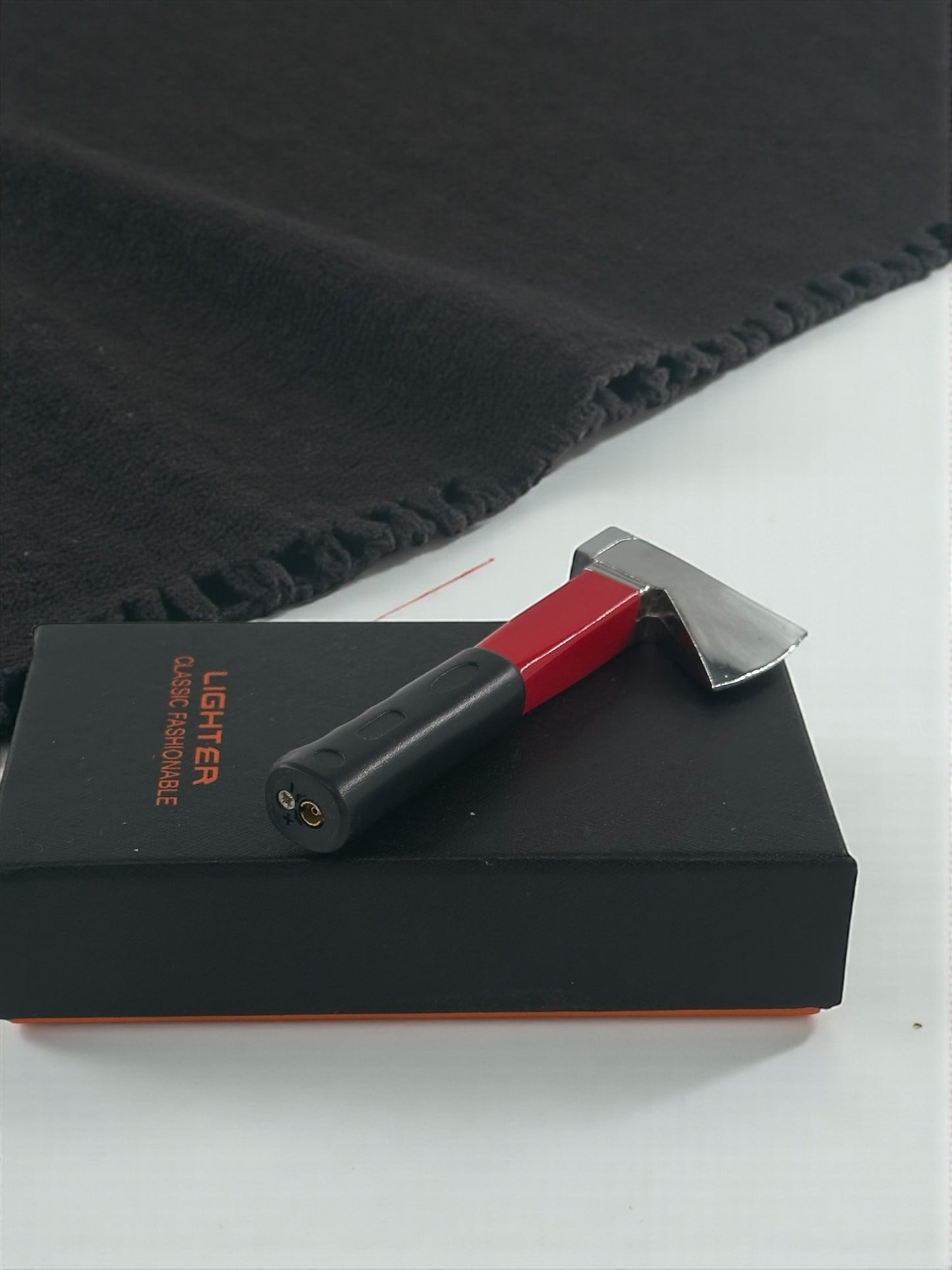 Balta Şeklinde Çakmak