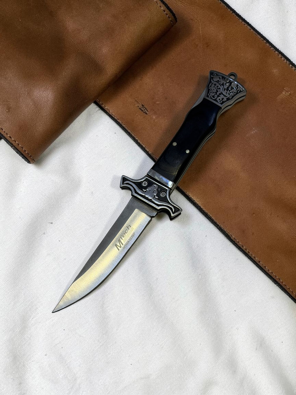 Mtech Gravürlü A-123-B Çakı