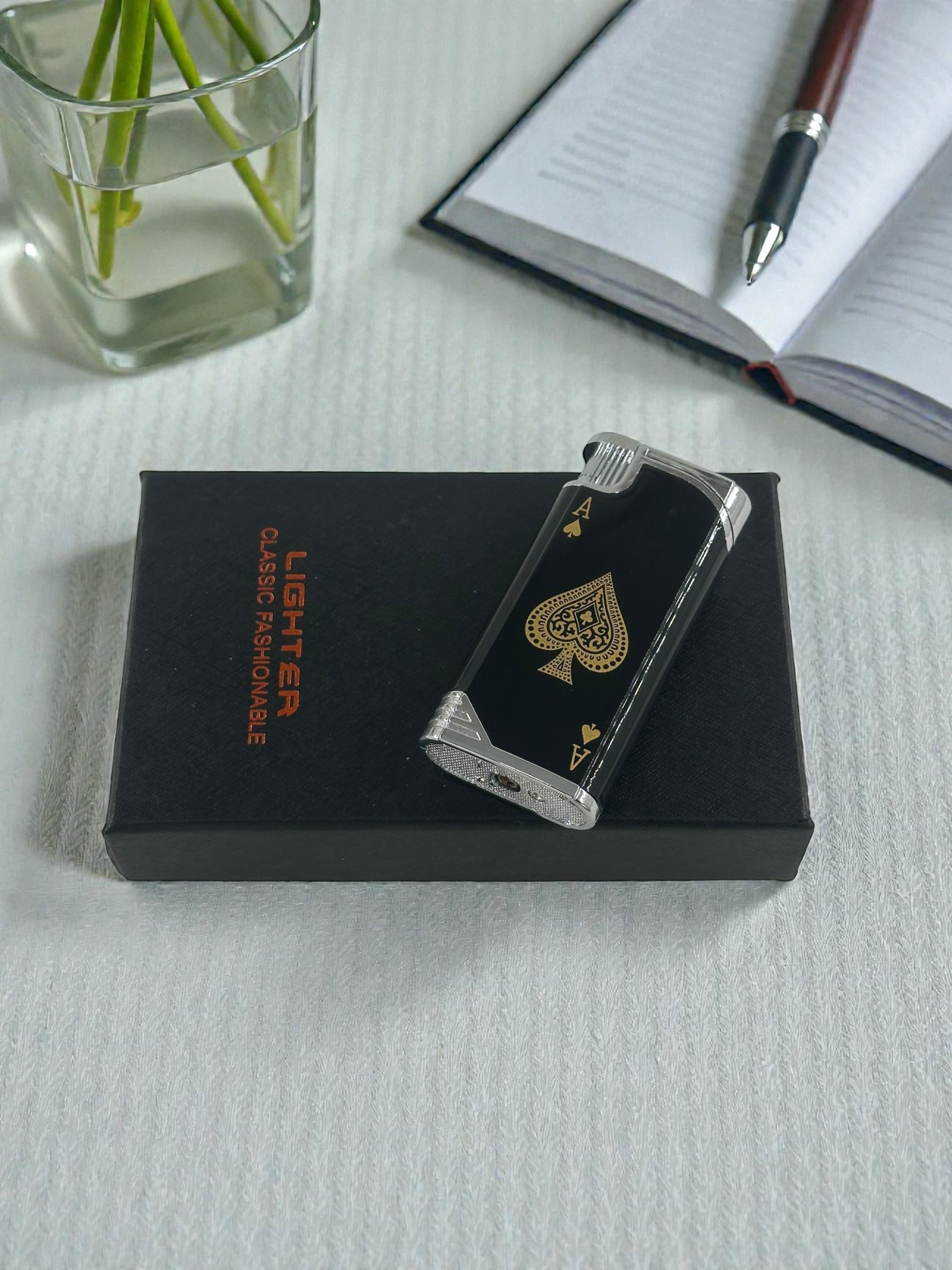 İskambil Desenli Çakmak ve Elektrik Çarpan Şaka Çakmağı 1327