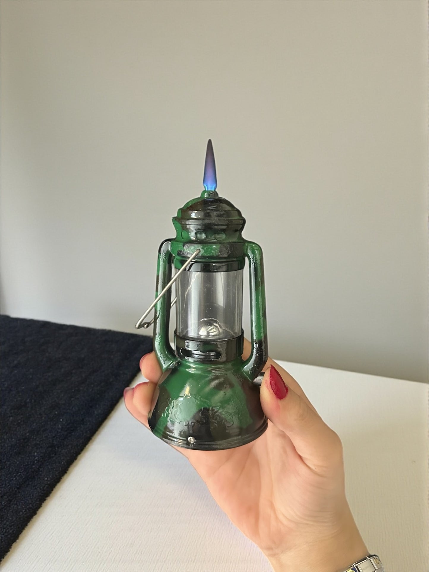 Gaz Lambası Şeklinde Pürmüzlü Çakmak