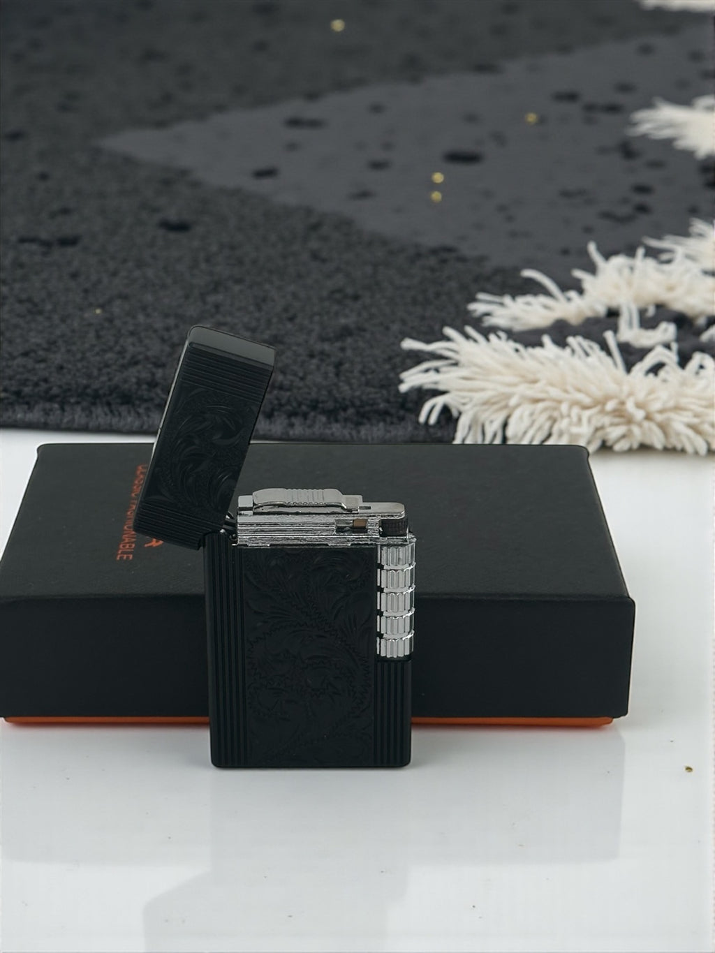 Lüx Kabartmalı Dupont Model Metal Çakmak