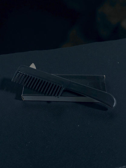 Tarak Görünümlü Gizli Bıçak – Kamufle Edilebilir Savunma Çakısı