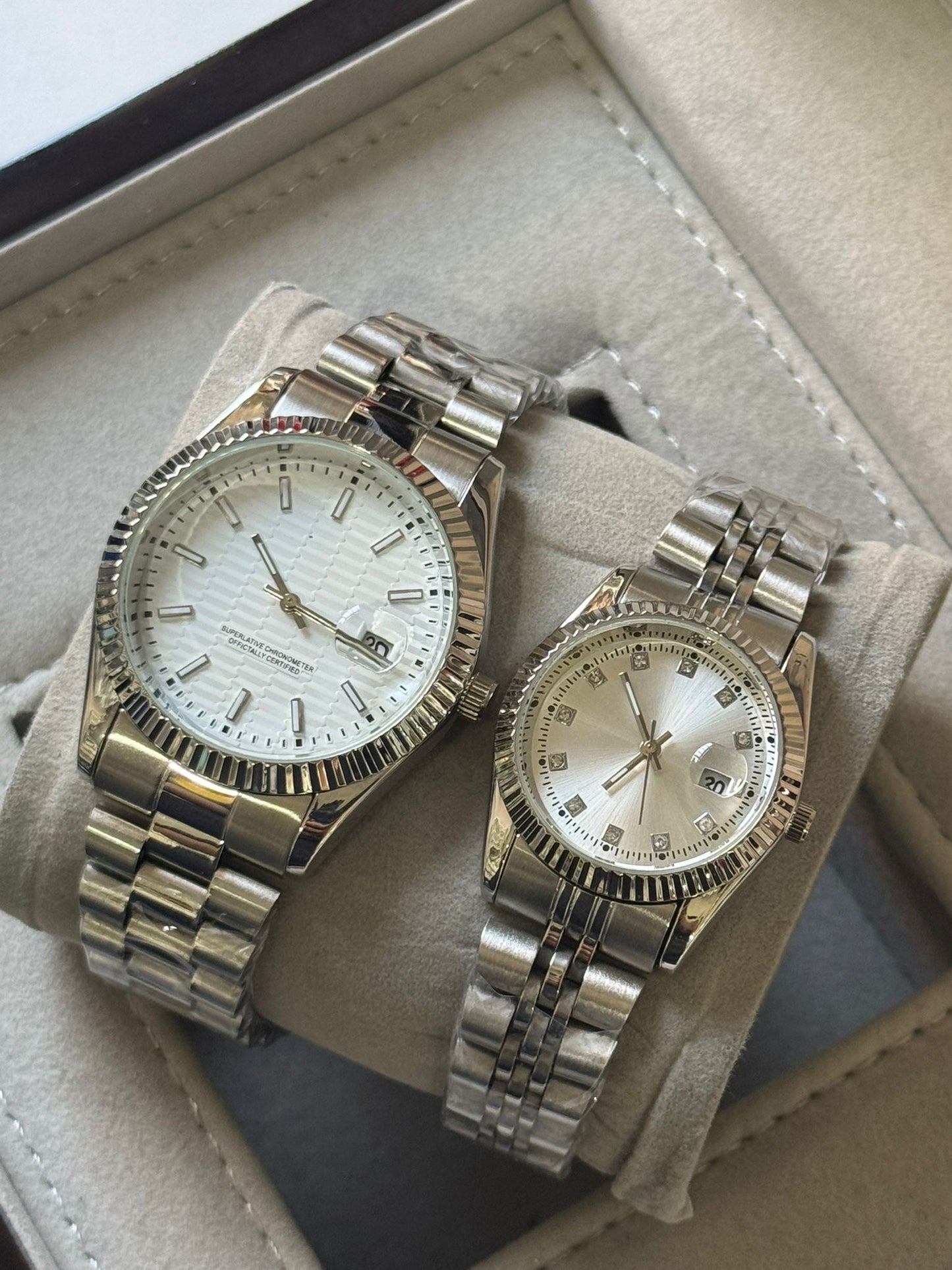 Kişiye Özel Kordonu İsim Yazılır Çelik Çift Saati Beyaz Gümüş