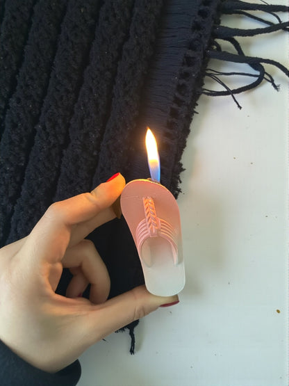 Terlik Şeklinde Çakmak