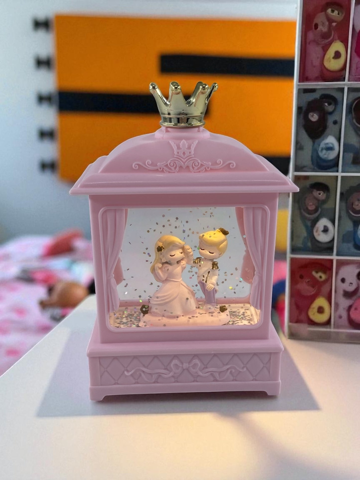 Sevgili Temalı Işıklı Simli Pls. Fanus