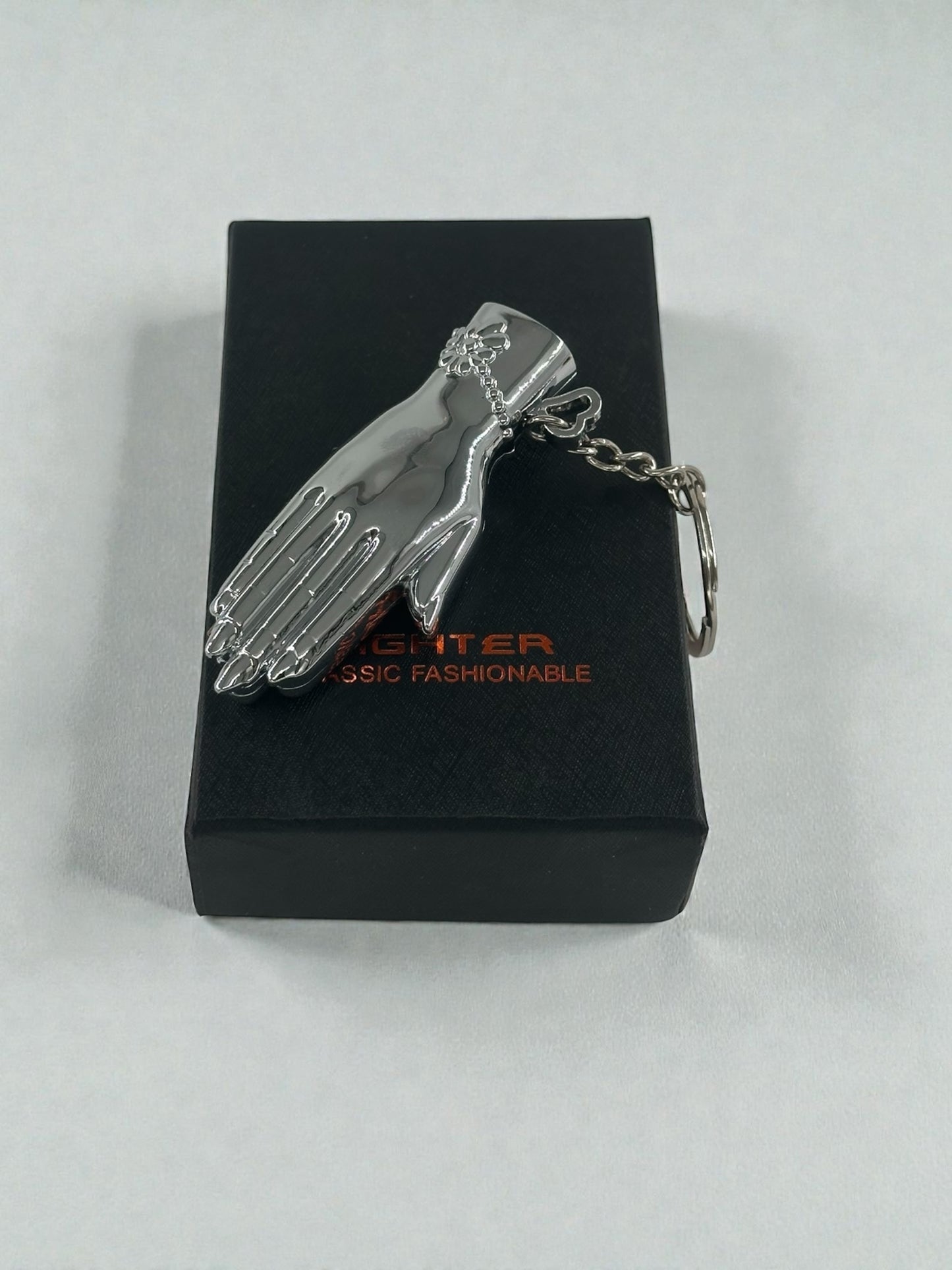 El Şeklinde Anahtarlıklı Çakmak