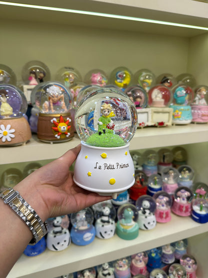 Büyük Boy Kar Küresi