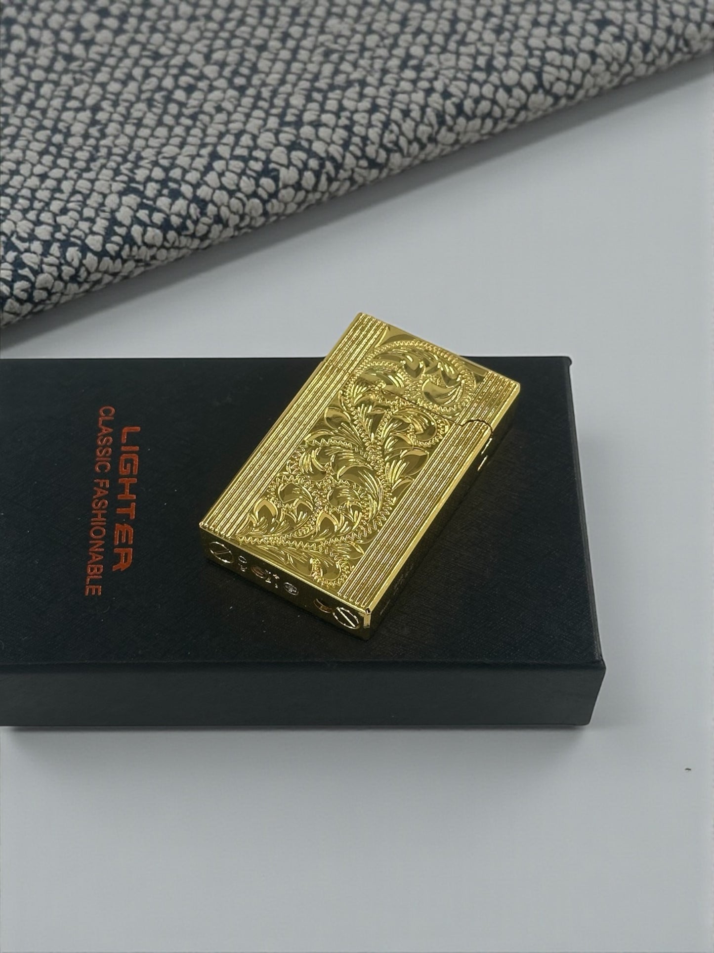 Lüx Kabartmalı Dupont Model Metal Çakmak