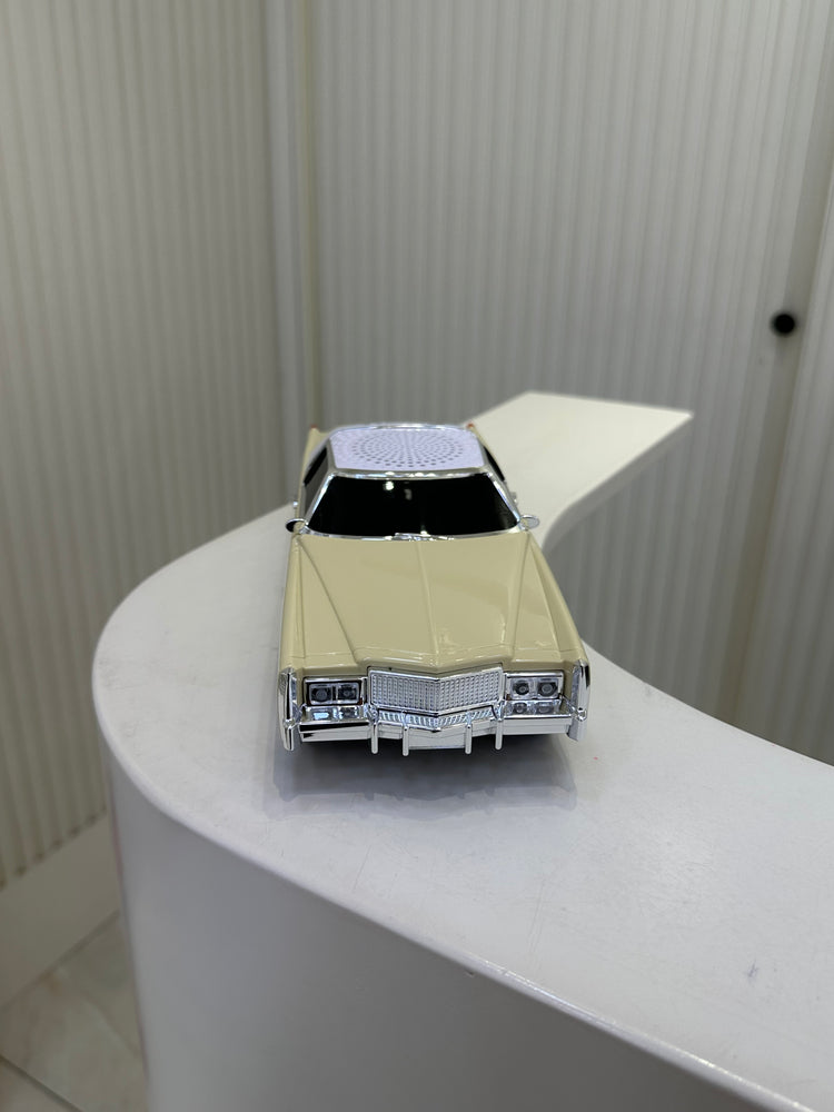 Cadillac Coupe Deville Eşref Tek Model Araba Radyo 1969-1975