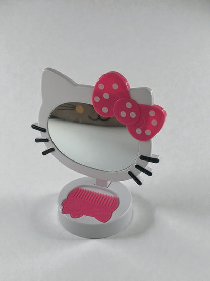 Hello Kitty Şeklinde Masa Üstü Taraklı Ayna Seti