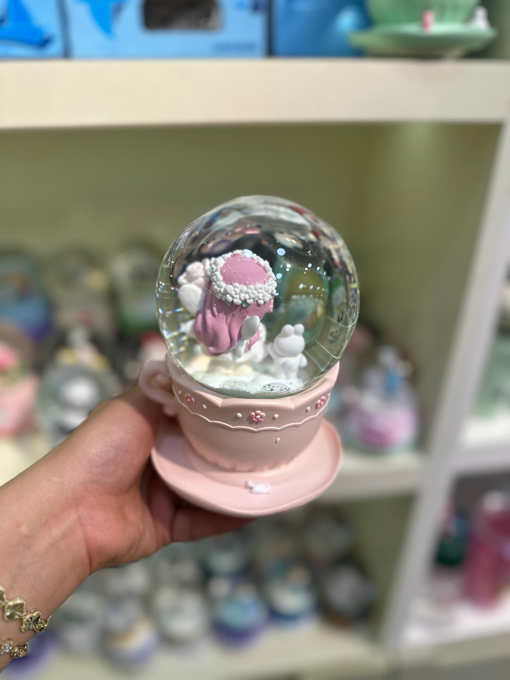 Fincan Şeklinde Prenses Temalı Büyük Boy Kar Küresi