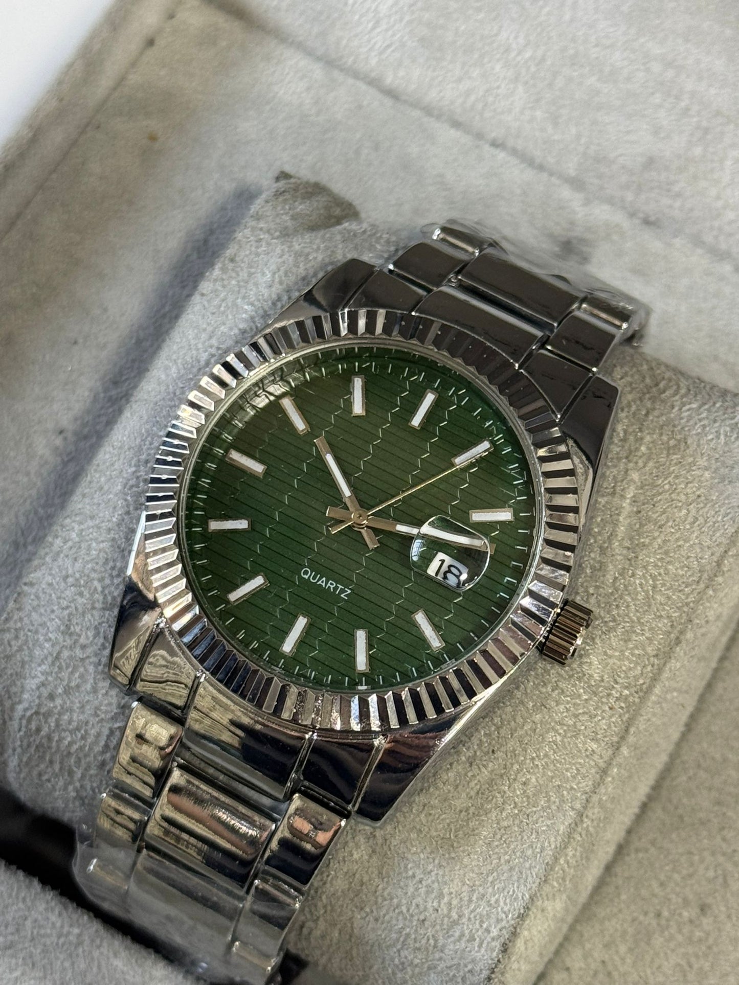 Kişiye Özel Kordonu İsim Yazılır Çelik Saat Yeşil Gümüş