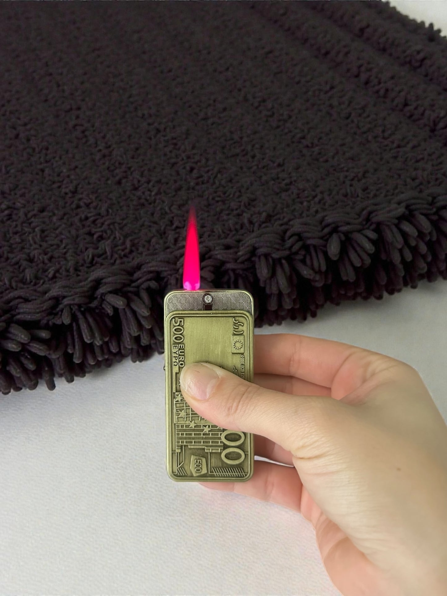 Euro Şeklinde Gazlı Çakmak