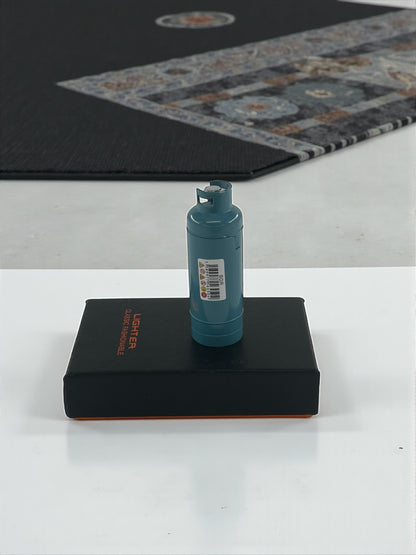 Tüp Şeklinde Renkli Alevli Çakmak