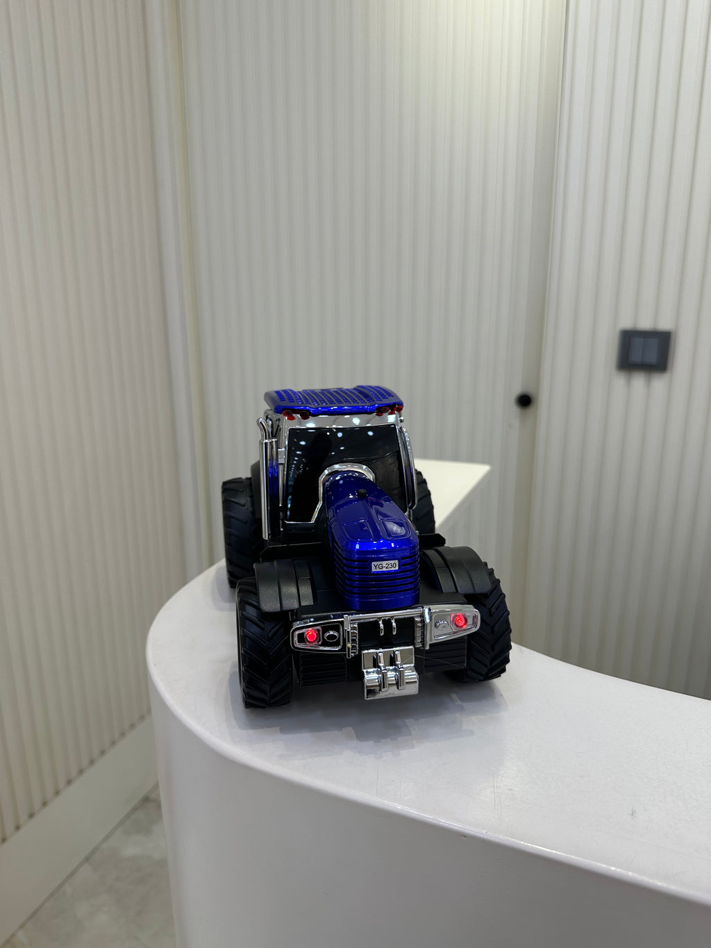 Traktör Model Bluetooth Araba Radyo 20 cm