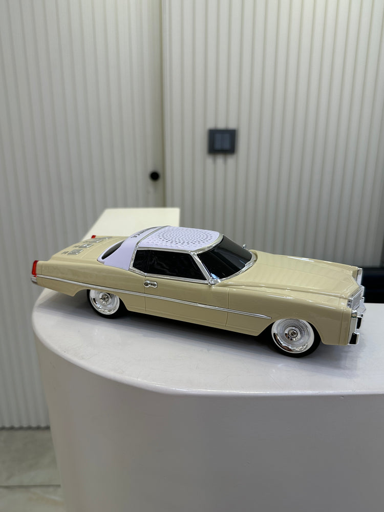 Cadillac Coupe Deville Eşref Tek Model Araba Radyo 1969-1975