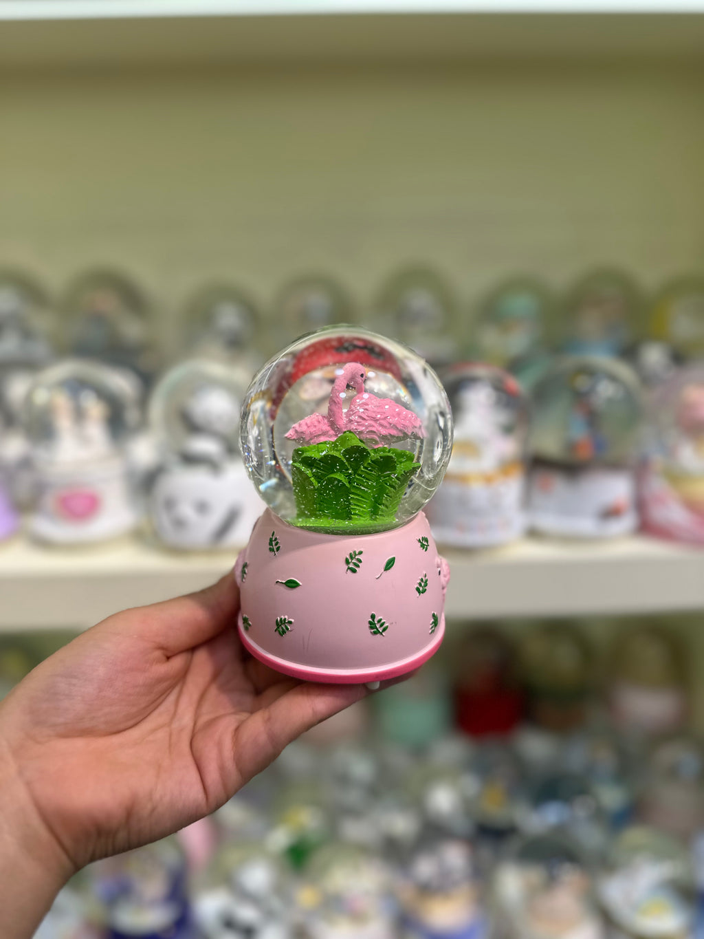Flamingo Figürlü Orta Boy Kar Küresi