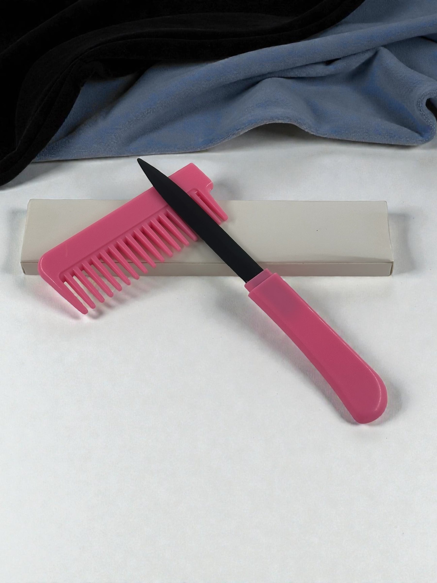 Tarak Görünümlü Gizli Bıçak – Kamufle Edilebilir Savunma Çakısı 1444