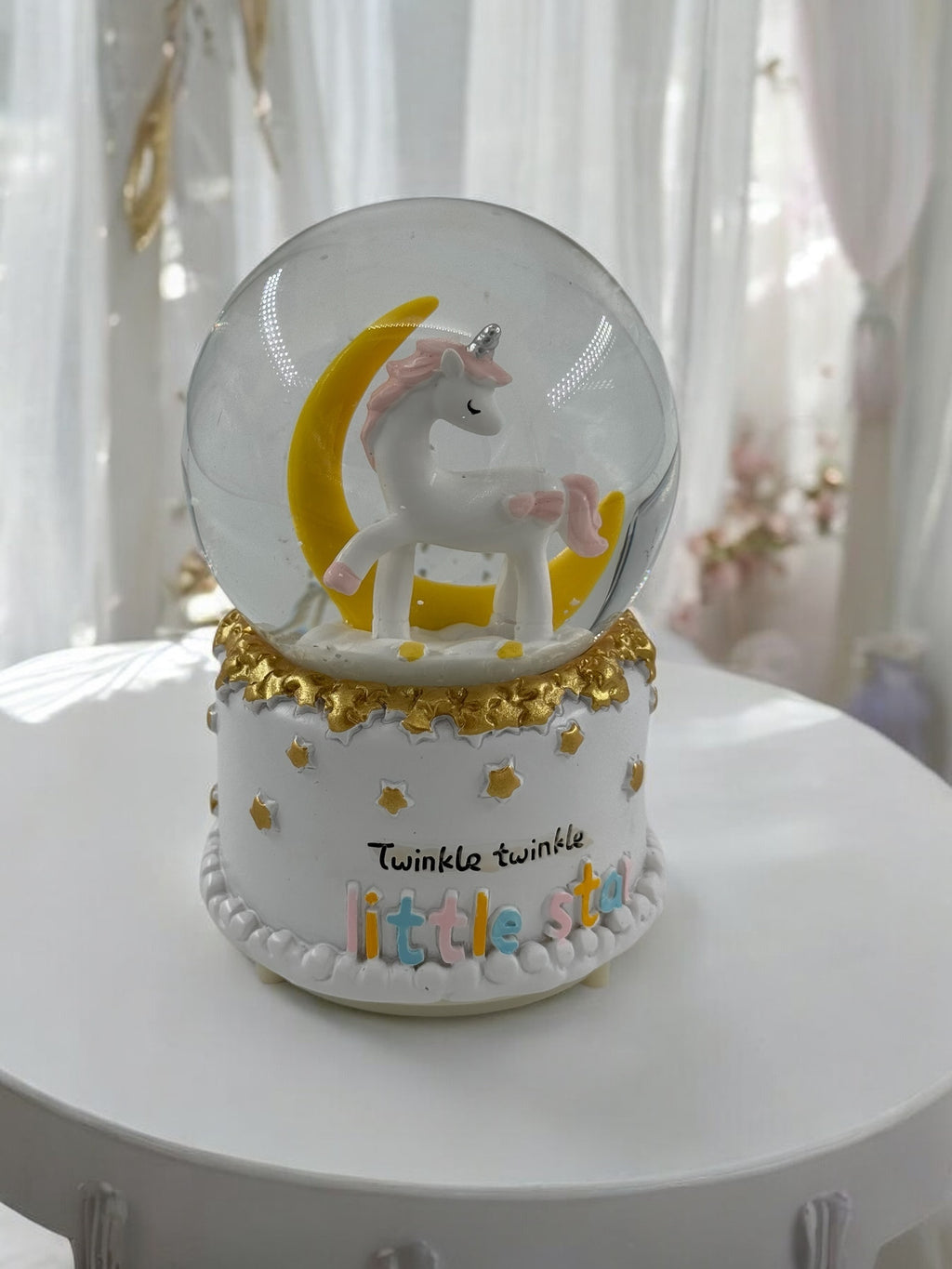 Unicorn Orta Boy Işıklı Kar Küresi K - 644