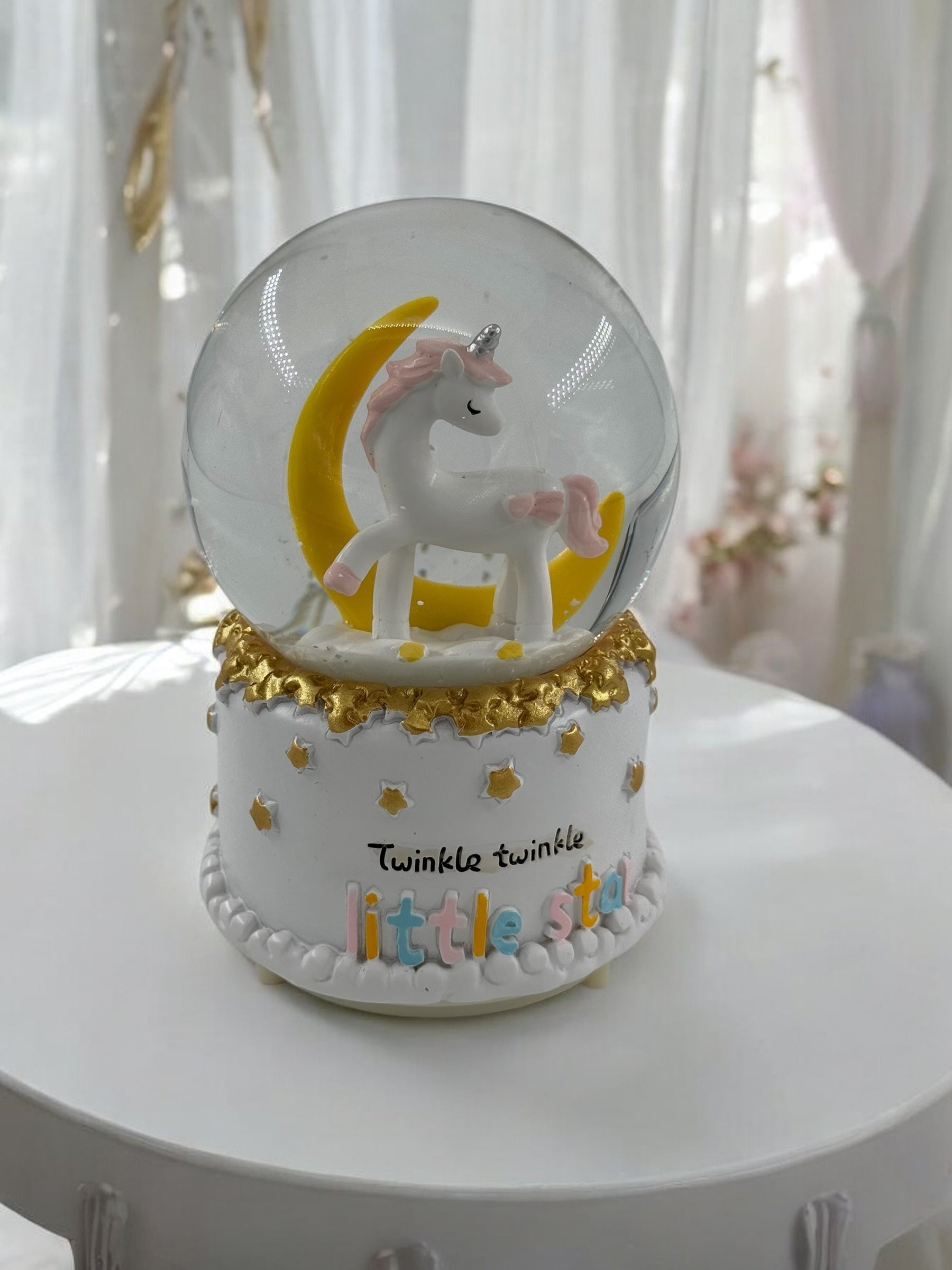 Unicorn Orta Boy Işıklı Kar Küresi K - 644