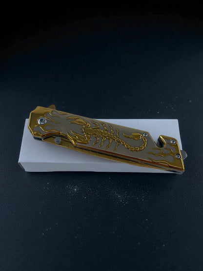 Altın Renk Akrep Desenli Katlanır Çakı