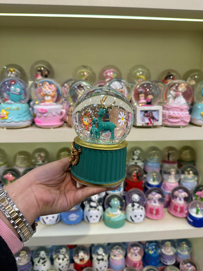 Büyük Boy Kar Küresi