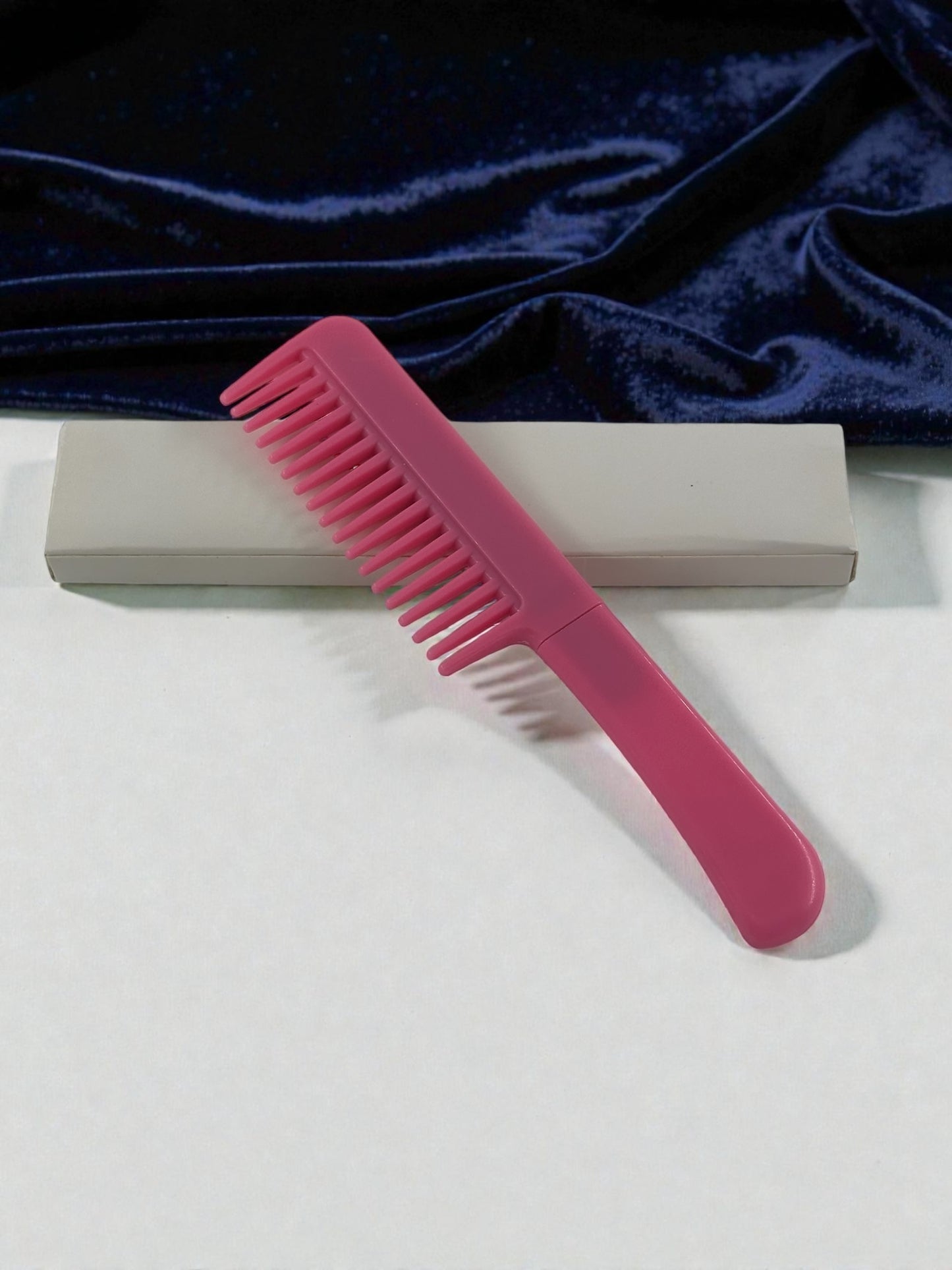 Tarak Görünümlü Gizli Bıçak – Kamufle Edilebilir Savunma Çakısı 1444