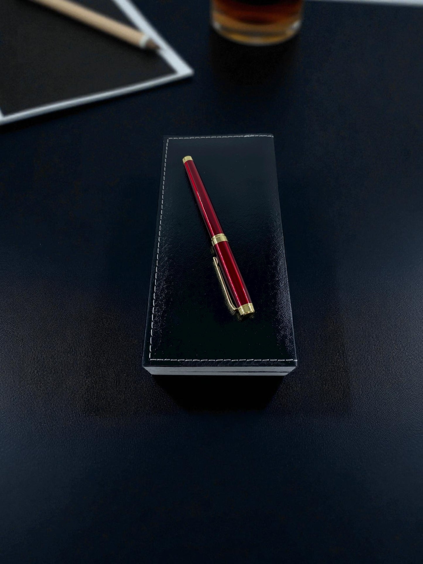 Klasik Gold Uçlu Kırmızı Dolma Kalem