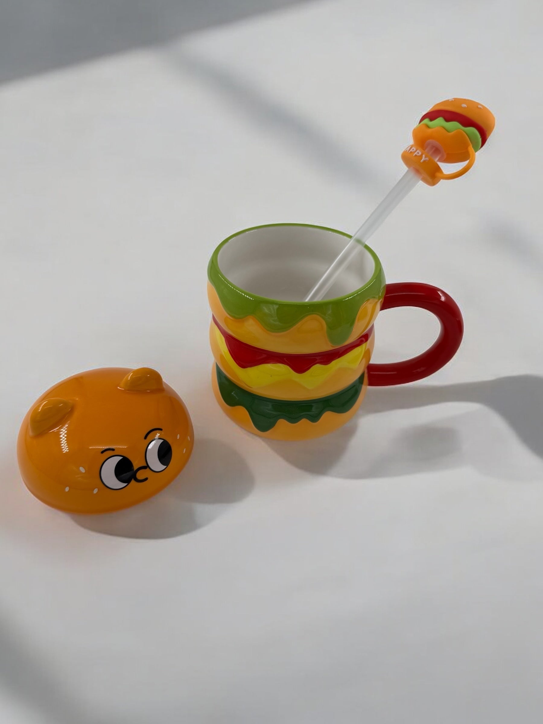 Hamburger Şeklinde Pipetli Kupa 05-19